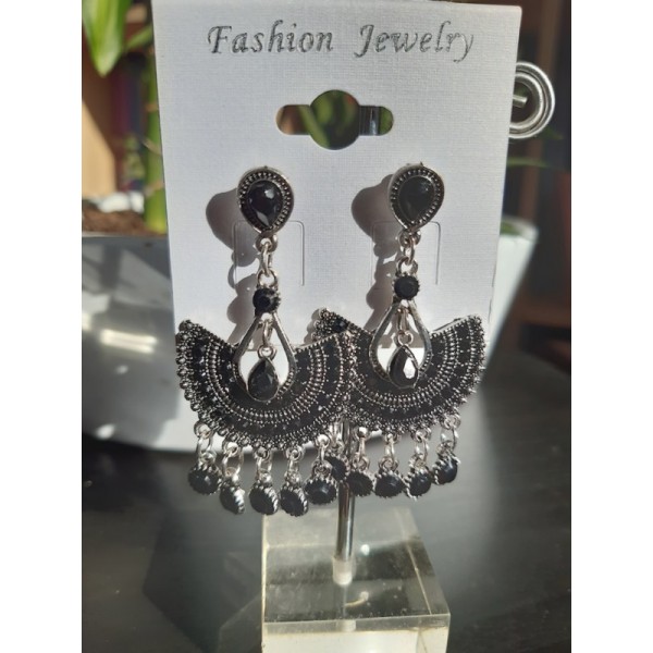 Boucles Oreilles strass noir Collection Vintage