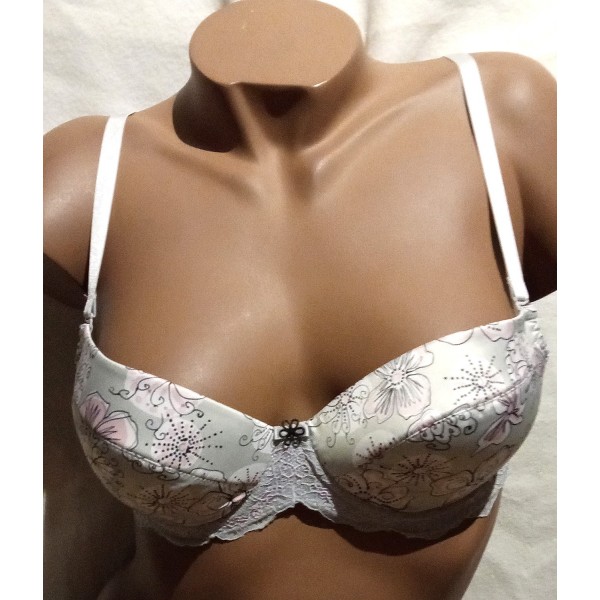JOLIE M1137 Soutien-gorge Mat Lingerie JOLIE M1137 Soutien-gorge Mat Lingerie
