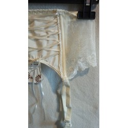 YVETTE Creme Porte-Jarretelles Taille Haute Gorteks