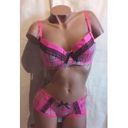 Ensemble avec shorty D110-27 Fuschia