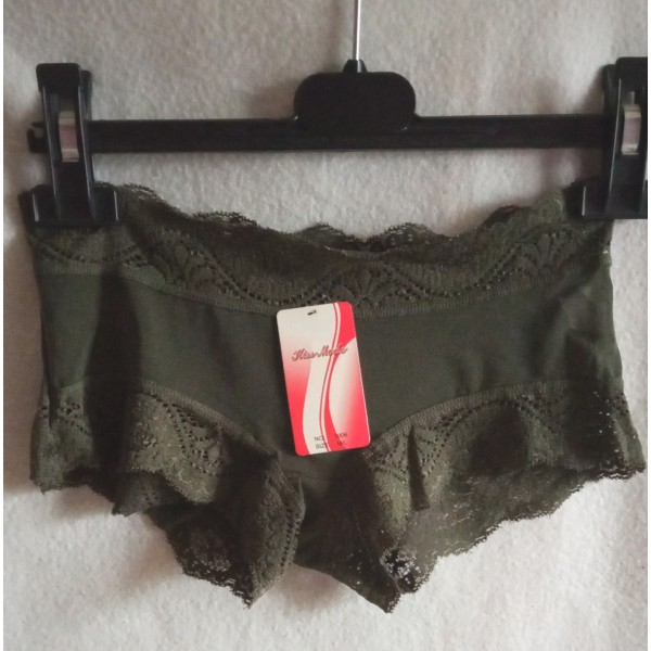 Shorty lycra et dentelle Shorty lycra et dentelle