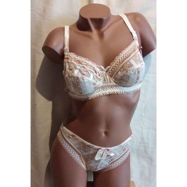 Ensemble 2829 Beige avec Tanga Bonnet D Ensemble 2829 Beige avec Tanga Bonnet D